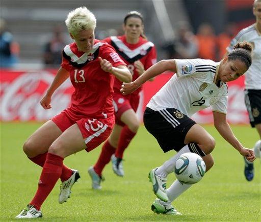 Las teutonas no tuvieron un juego fácil ante las de la Hoja de Maple (FOTO: AP)