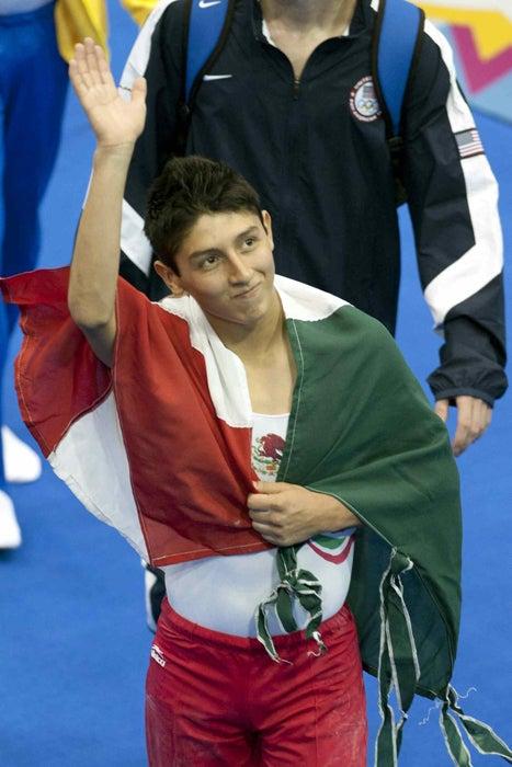 No pudo culminar su rutina, aún así se llevó la presea. FOTO: MEXSPORT