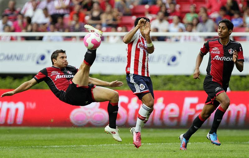 Los rojinegros suman 13 partidos sin ganar | EFE