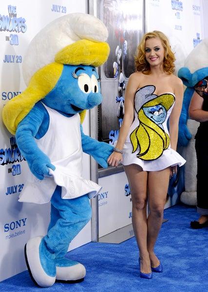 Katy Perry es la primera intérprete en colocar cinco sencillos de un mismo disco en la lista de Billboard. FOTO: AP