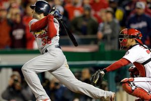 Cardenales vienen de atrás y eliminan a los Nacionales