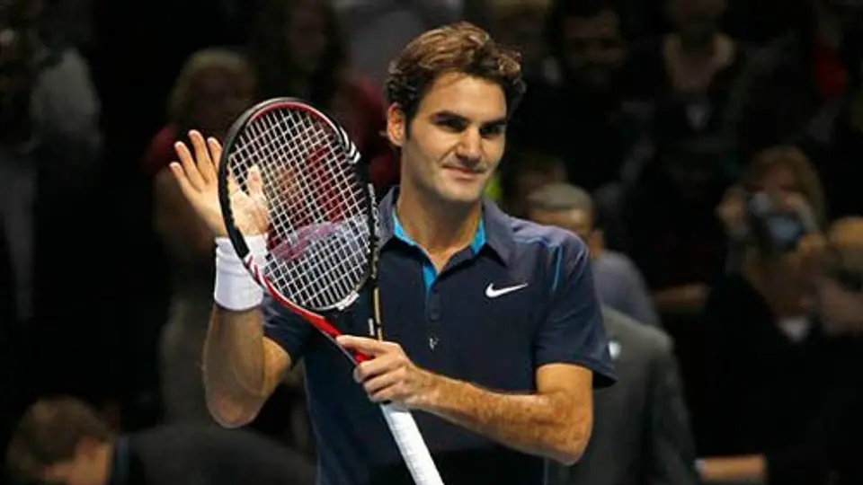 Federer venció fácilmente a Nadal en la Copa Masters
