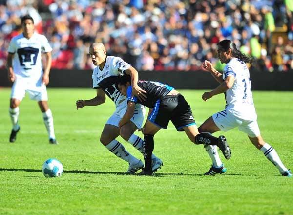 Querétaro golea 4-0 a Pumas. FOTO: MIGUEL PONTÓN