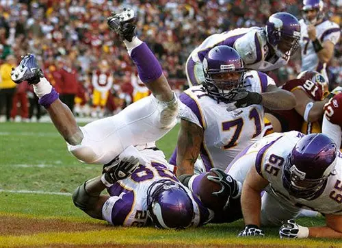 Los Vikingos se impusieron 33-26 a Washington