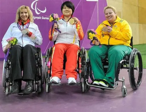 Tiradora china se lleva el primer oro