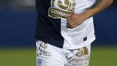 Nery se estrena como goleador en México