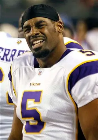 McNabb se convierte en agente libre