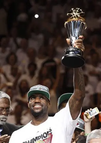 LeBron James nombrado MVP de Las Finales