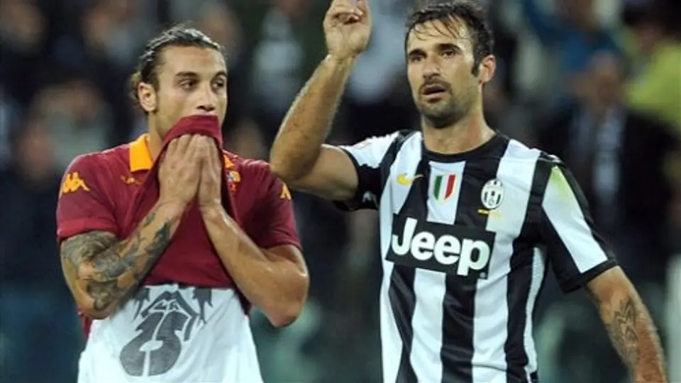 Juventus golea a la Roma y sigue líder en Italia