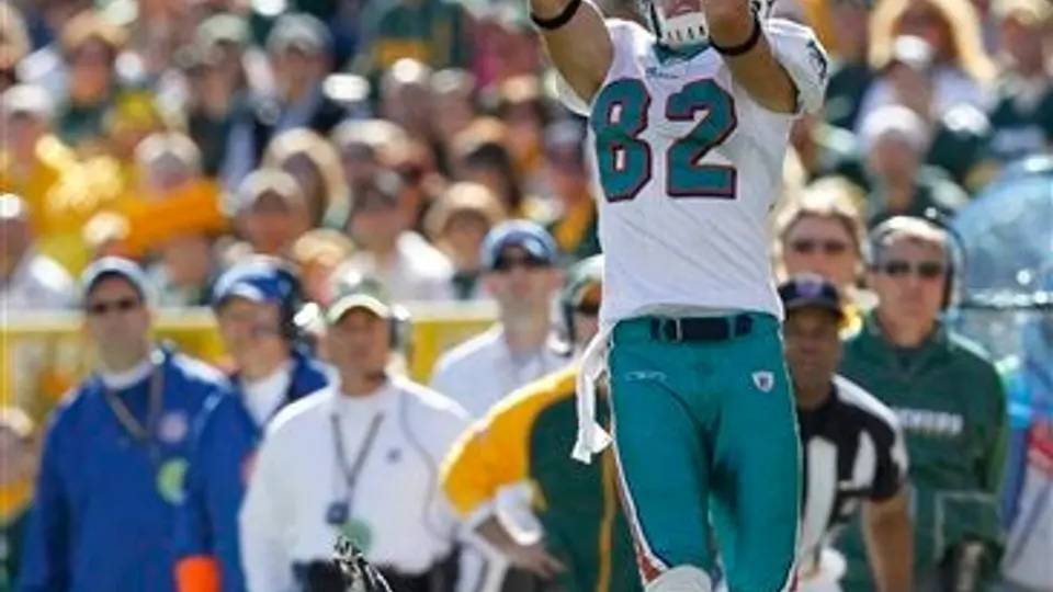Carpenter mete gol de campo en tiempo extra y Miami doblega a Green Bay