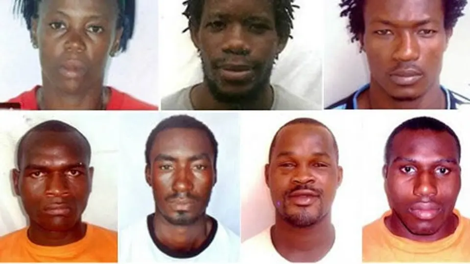 Identifican a desertores