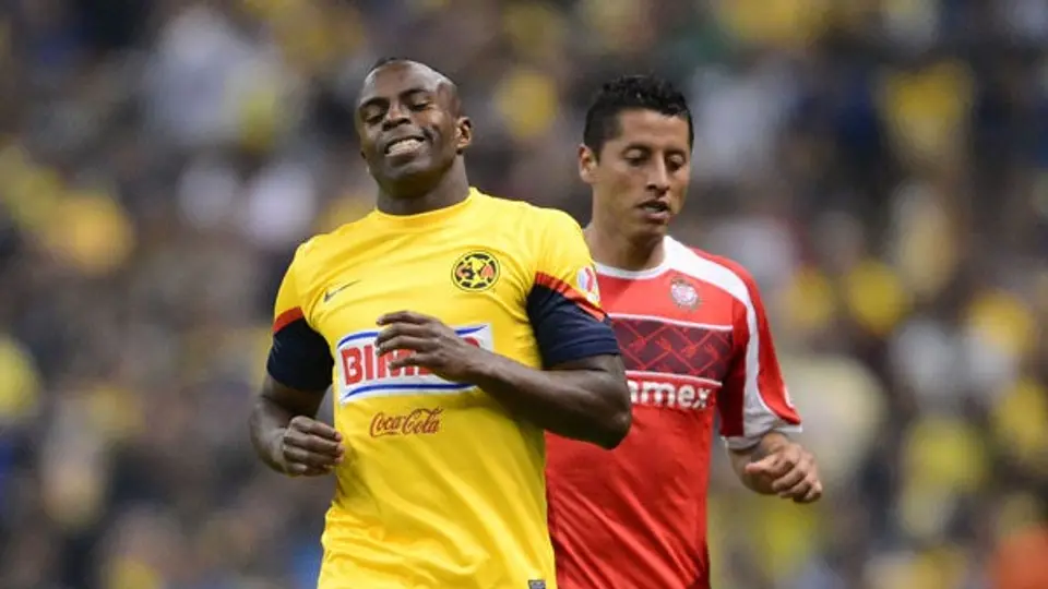 Chucho Benítez no jugaría contra Toluca