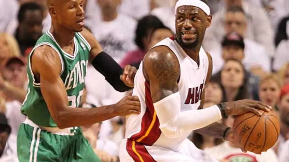 De la mano de LeBron, el Heat obliga al séptimo juego ante Boston