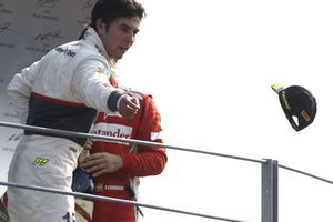 Checo', primera opción para McLaren si sale Hamilton