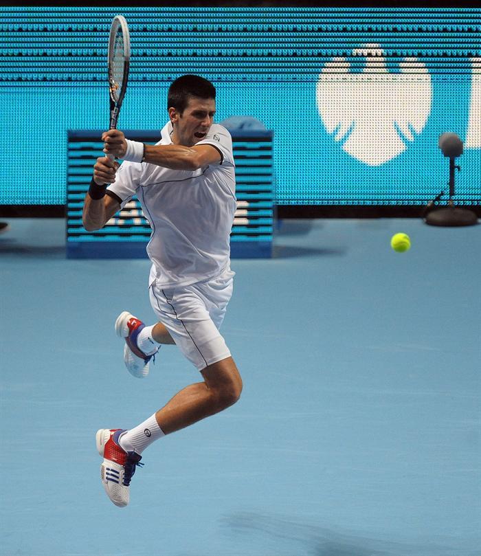 Djokovic venció por 3-6, 6-3 y 7-6 (7-3), en dos horas y 38 minutos. FOTO: EFE