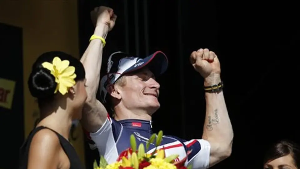 Greipel se fuga tras colisión y gana la quinta etapa