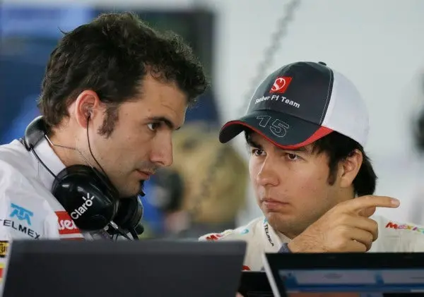 'Checo' Pérez cancela actividades por resfriado