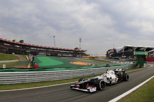 Checo Pérez largará 12 en Brasil