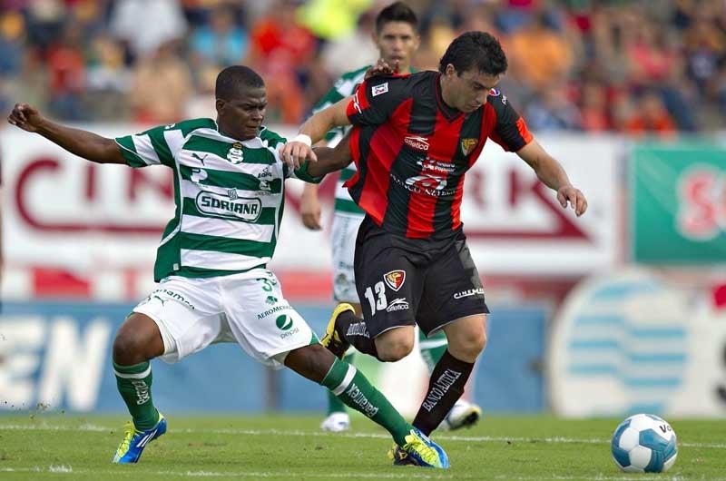 Jaguares y Santos Laguna empatan 2-2. FOTO: MEXSPORT