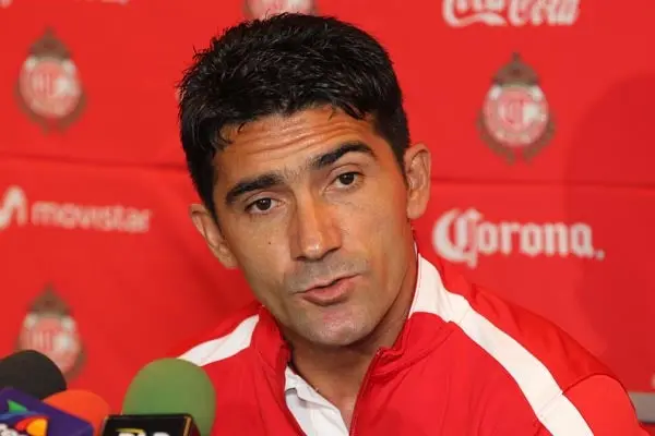 Sinha pide no confiarse ante Chivas | SAÚL MOLINA