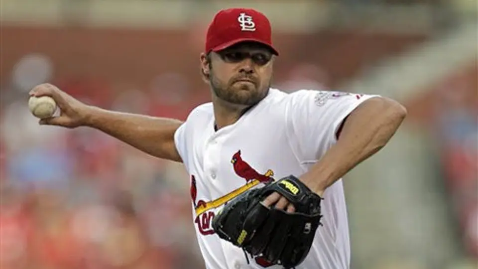 Cardenales apalean a Gigantes