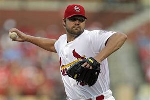 Cardenales apalean a Gigantes