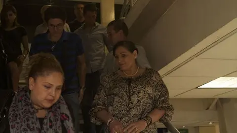 Chicharito evita contacto con sus fans