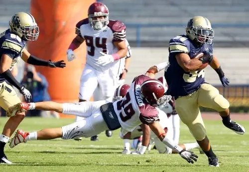 Pumas CU se lleva el Clásico y arrasa 32-12 a Águilas Blancas