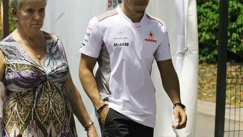 Asesta McLaren fuerte golpe a Mercedes por Hamilton