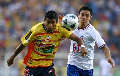 (FOTO: MEXSPORT) Joao Rojas aportó en el medio campo