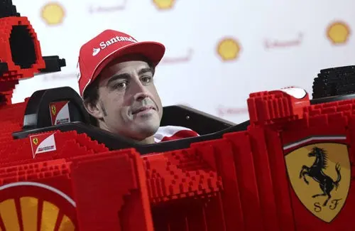 Alonso buscará afianzarse en la cima del mundial de pilotos