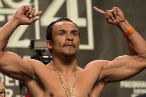 Márquez espera la campana para 'salir a tirar golpes'