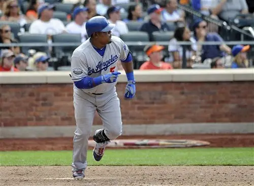 Dodgers derrotan a Mets en regreso de Uribe como vuelacercas