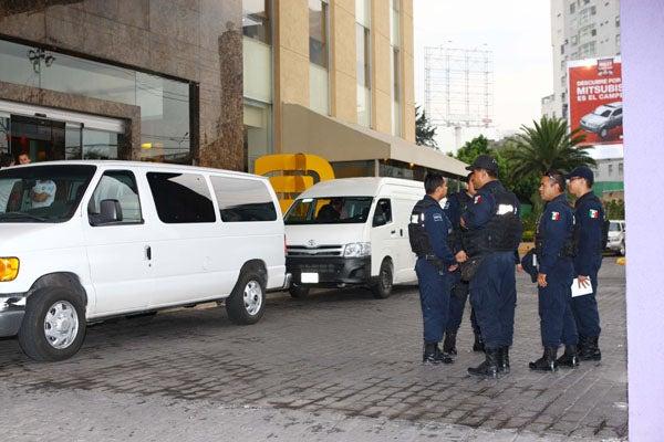 El hotel se convirtió en un búnker. FOTO: ESTEBAN LÓPEZ