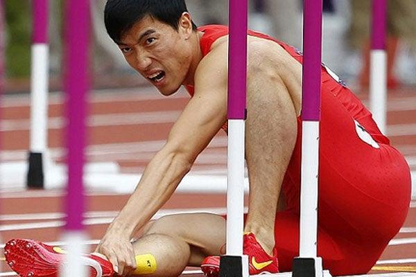 Liu Xiang se cayó al inicio de la competencia|ESPECIALES