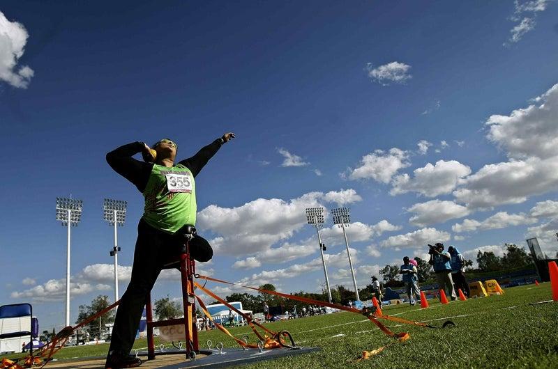 Las mexicanas María Ortiz y Catalina Rosales se llevaron el oro y la plata respectivamente. FOTO: MEXSPORT