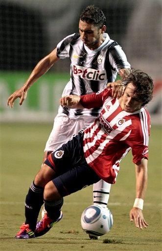 Los mexicanos lucharon cada balón. FOTO: AP