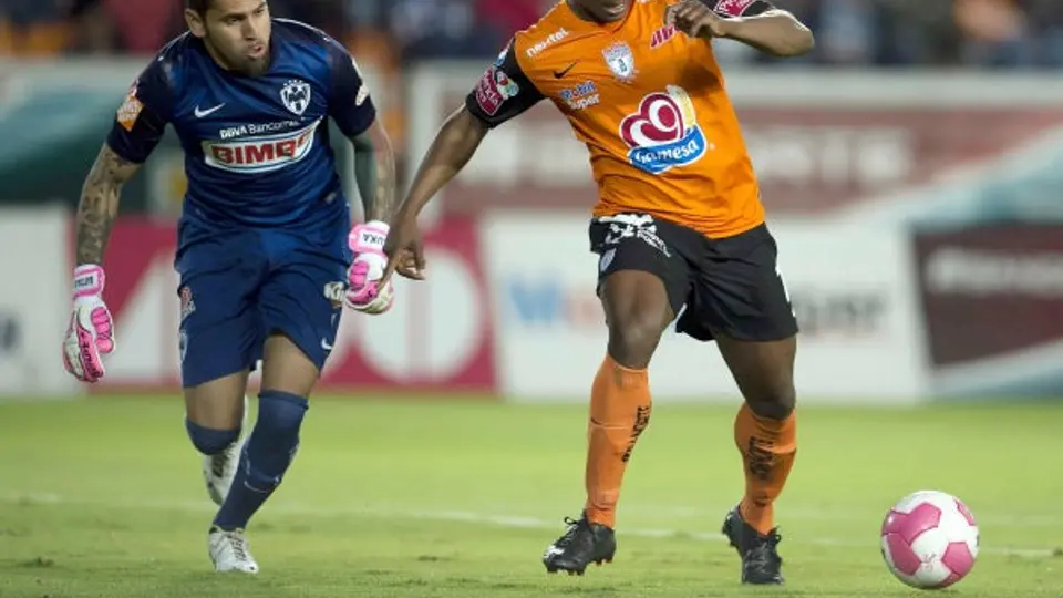 Se salva Monterrey de la derrota ante Pachuca