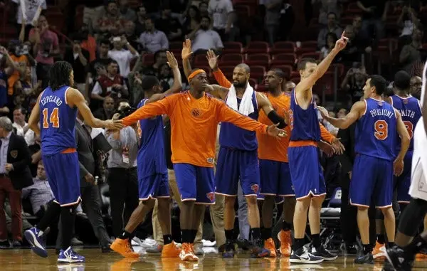 Knicks apalean al Heat sin Carmelo Anthony