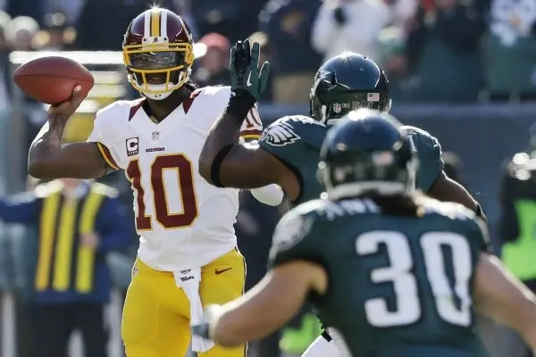 ?Griffin III guía victoria de Pieles Rojas sobre Filadelfia