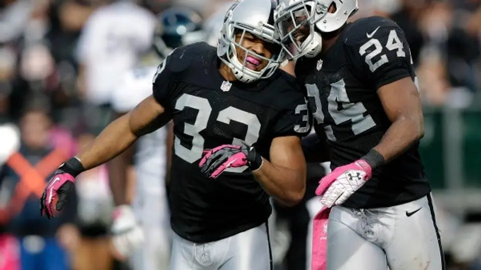 ?Raiders superan a los Jaguares en tiempo extra