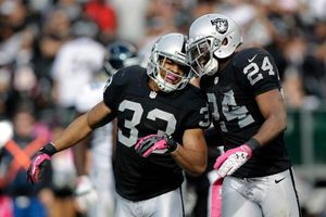 ?Raiders superan a los Jaguares en tiempo extra