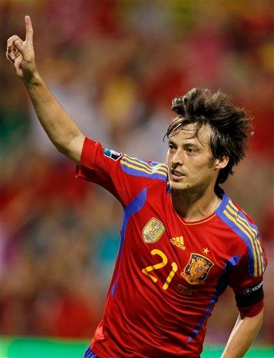 David Silva festeja tras marcar para España. FOTO: AP