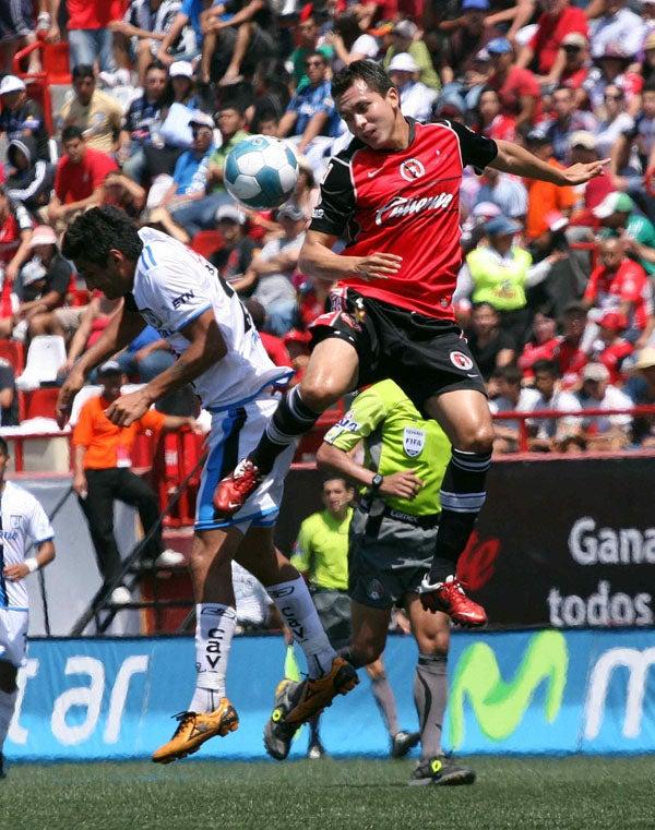 Ambos equipos luchan por no descender. FOTO: MEXSPORT