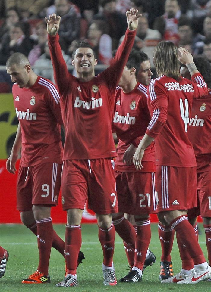 Cristiano Ronaldo inició la fiesta en el Sánchez Pizjuán. FOTO: EFE