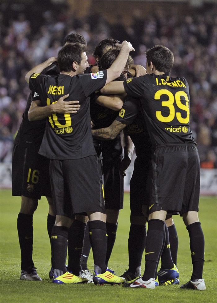 Con gol de Xavi al minuto 33, Barcelona vence a Granada. FOTO: EFE