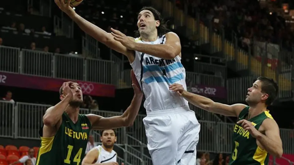 Argentina debuta ganando a Lituania