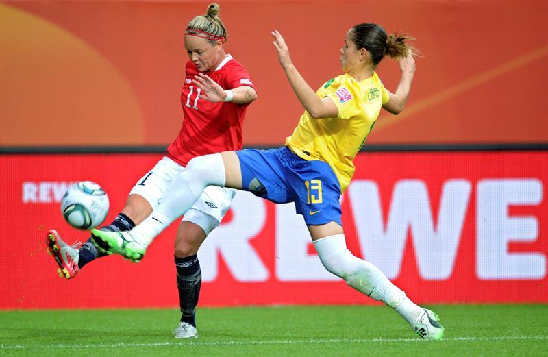 Brasil aprovechó los errores de su rival. FOTO: EFE
