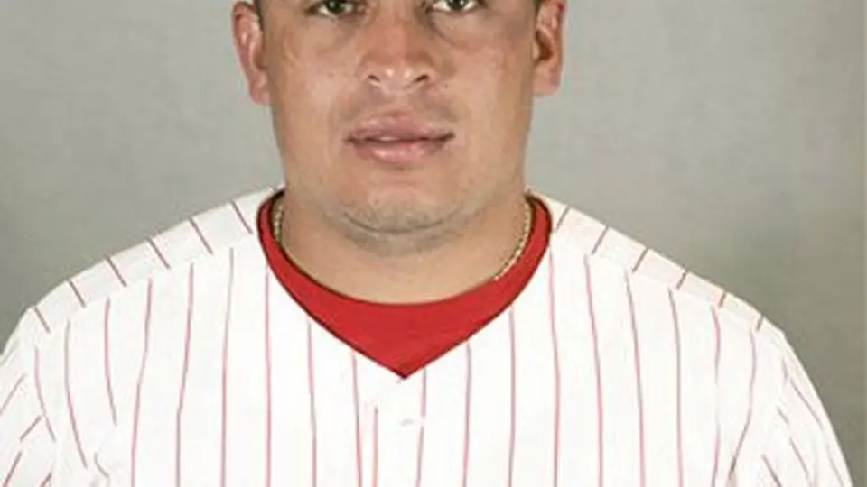 MLB suspende a Carlos Ruiz tras doping