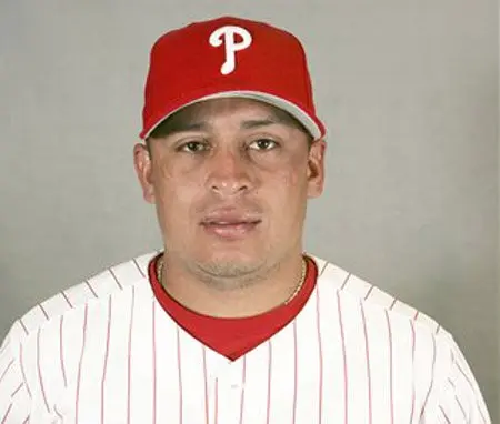 MLB suspende a Carlos Ruiz tras doping